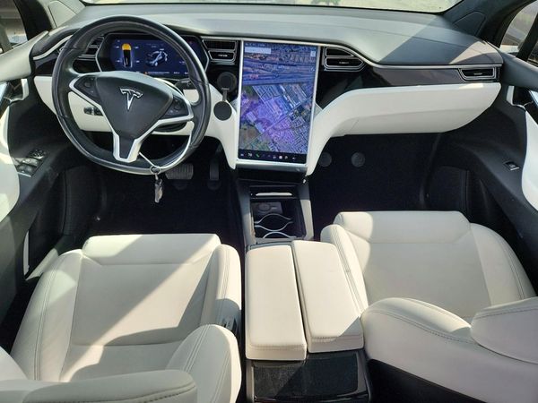 2017 TESLA MODEL X