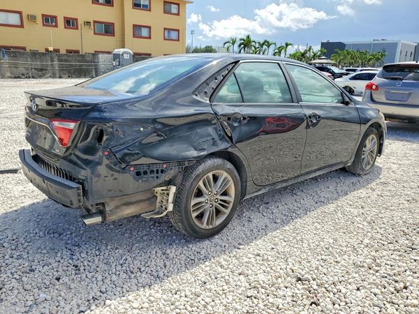2016 TOYOTA CAMRY