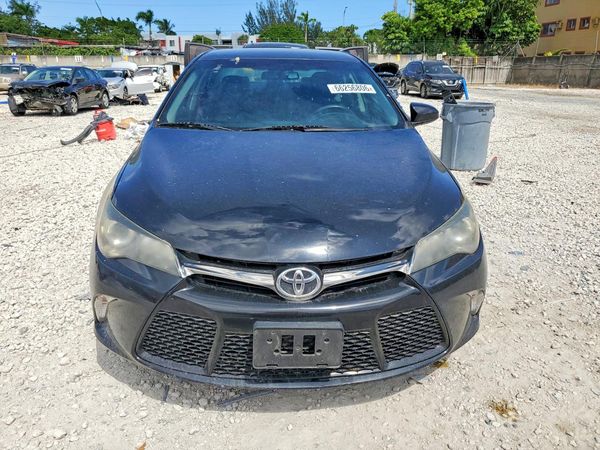 2016 TOYOTA CAMRY