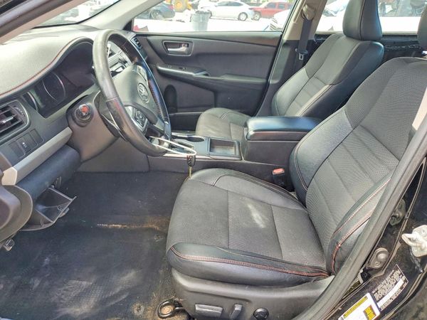 2016 TOYOTA CAMRY