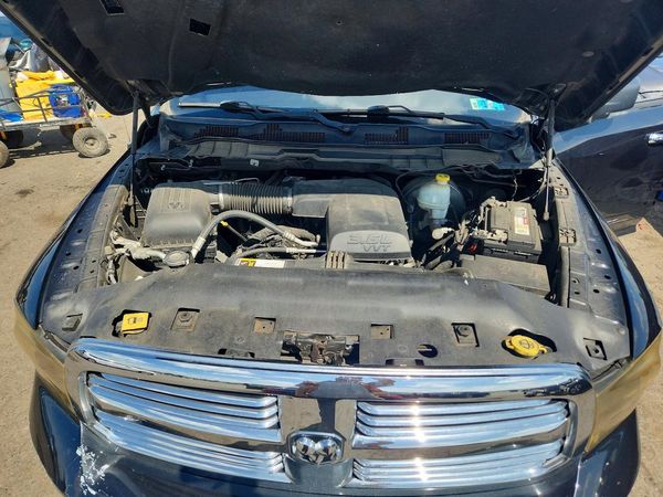 2016 RAM 1500 SLT