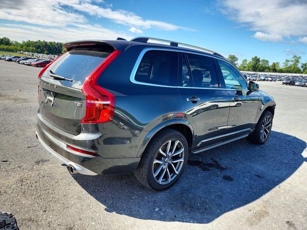2018 VOLVO XC90