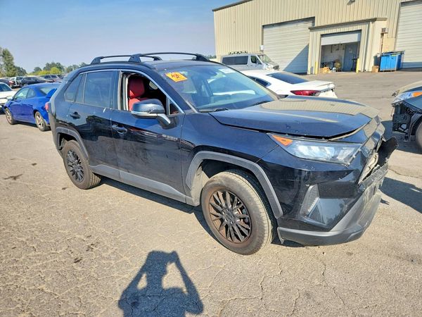 2021 TOYOTA RAV4 LE
