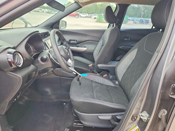 2020 NISSAN KICKS