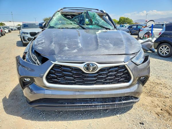 2023 TOYOTA HIGHLANDER