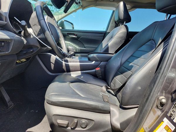 2023 TOYOTA HIGHLANDER