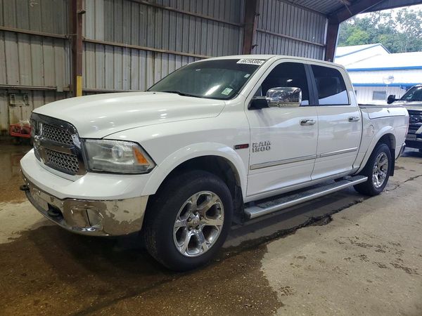 2015 RAM 1500 LARAMIE CREW CAB 4X4