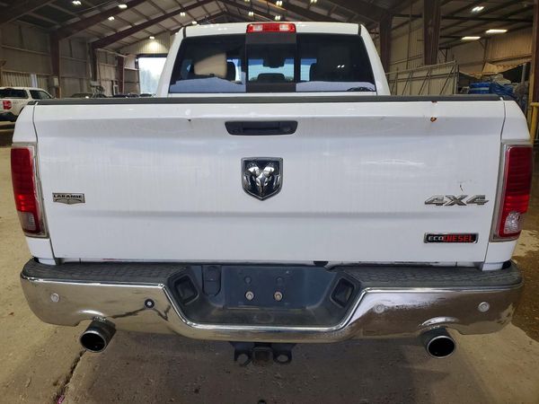 2015 RAM 1500 LARAMIE CREW CAB 4X4