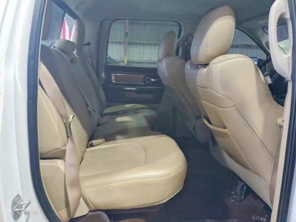 2015 RAM 1500 LARAMIE CREW CAB 4X4