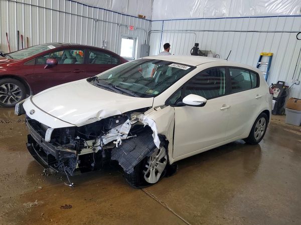 2018 KIA FORTE5