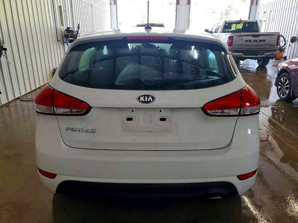2018 KIA FORTE5