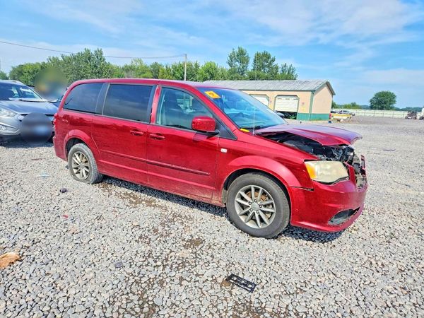 2014 DODGE GRAND CARAVAN SE