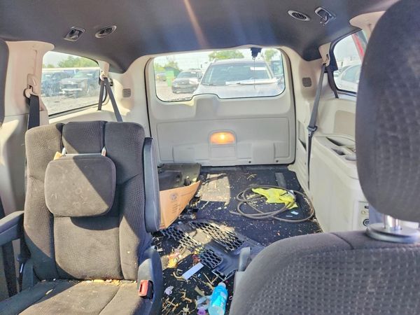 2014 DODGE GRAND CARAVAN SE