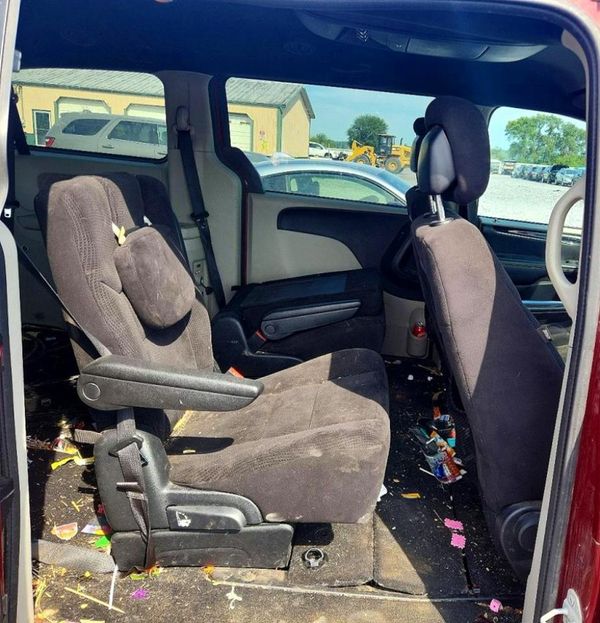 2014 DODGE GRAND CARAVAN SE