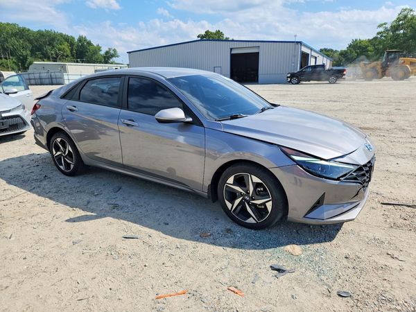 2023 HYUNDAI ELANTRA