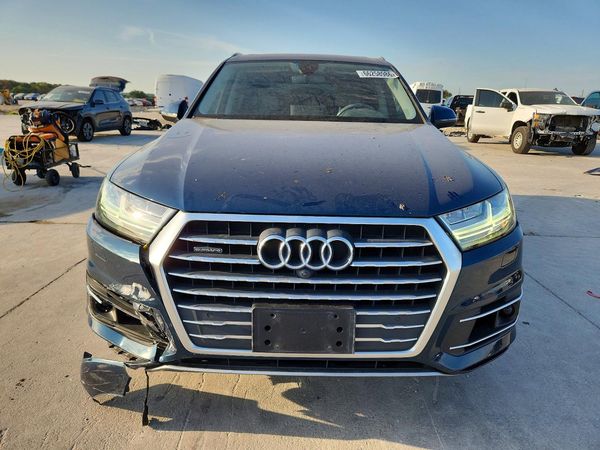 2018 AUDI Q7 quattro Premium Plus