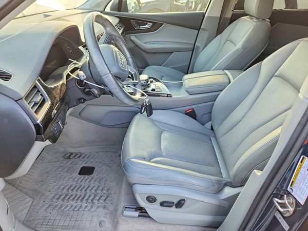 2018 AUDI Q7 quattro Premium Plus