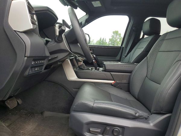 2025 TOYOTA TUNDRA