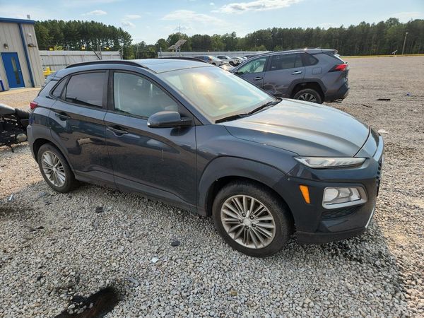 2018 HYUNDAI KONA SEL with Tech Pkg