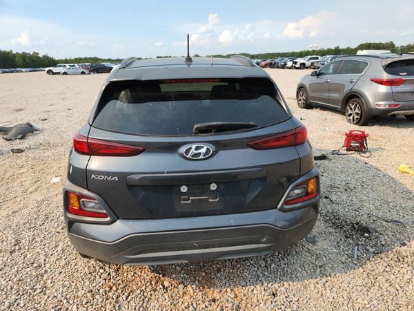 2018 HYUNDAI KONA SEL with Tech Pkg