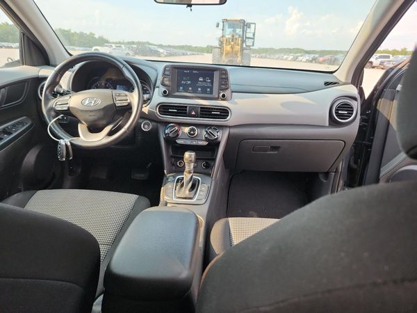 2018 HYUNDAI KONA SEL with Tech Pkg
