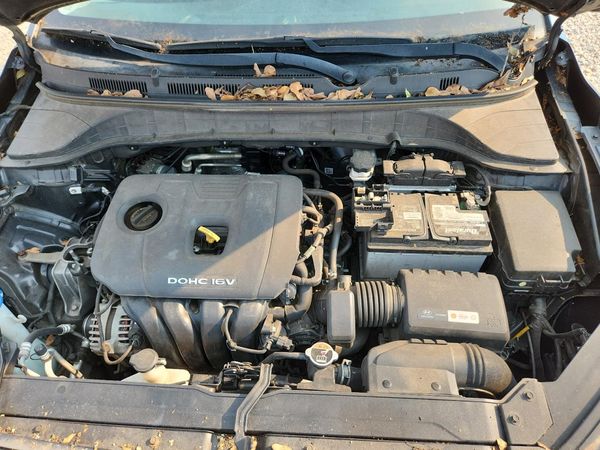 2018 HYUNDAI KONA SEL with Tech Pkg