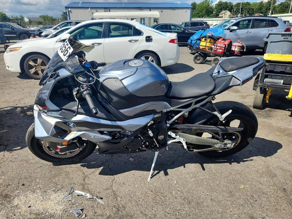 2026 BMW S 1000