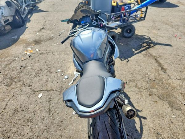 2026 BMW S 1000