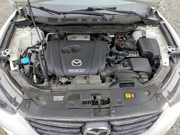 2016 MAZDA CX-5 Grand Touring/GT — Engine bay