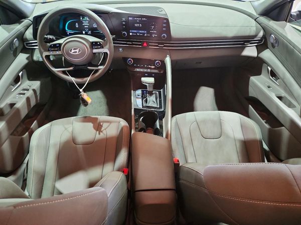 2026 HYUNDAI ELANTRA