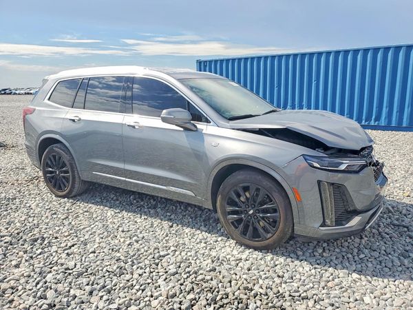 2022 CADILLAC XT6