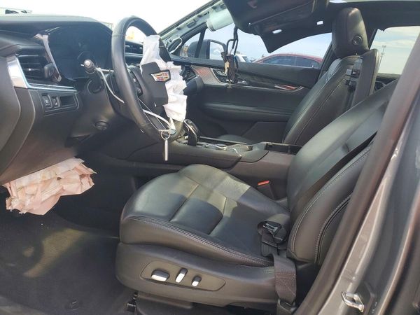 2022 CADILLAC XT6