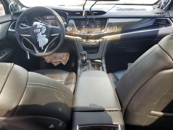 2022 CADILLAC XT6