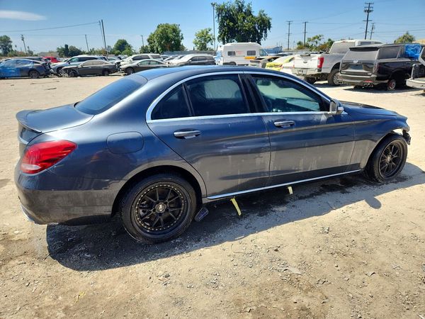 2015 MERCEDES-BENZ C Base