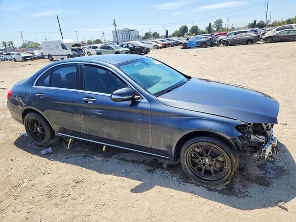 2015 MERCEDES-BENZ C Base