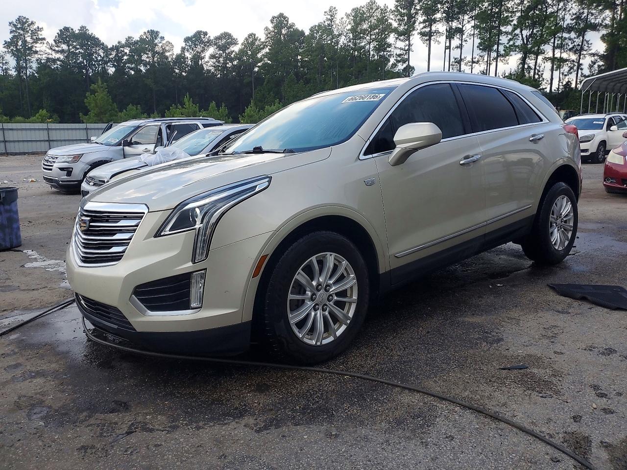 2017 CADILLAC XT5 Base