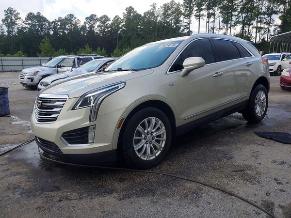 2017 CADILLAC XT5 Base