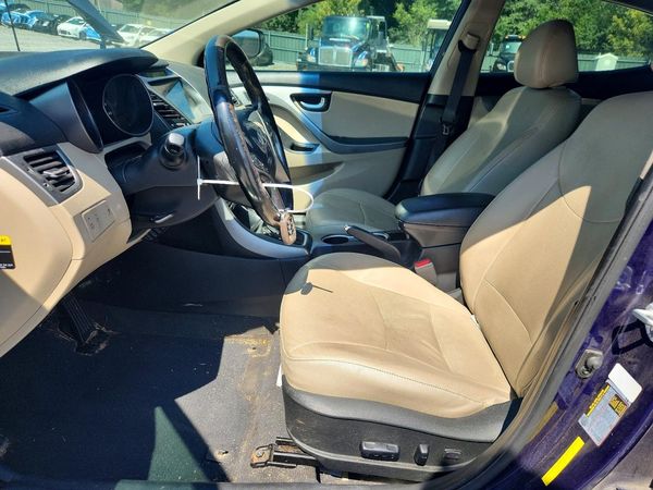 2014 HYUNDAI ELANTRA