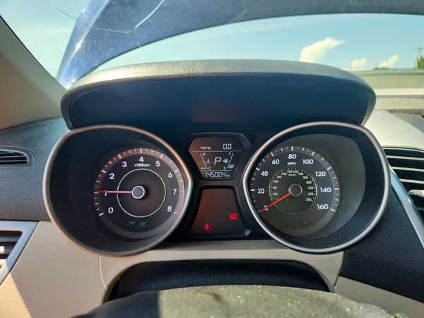 2014 HYUNDAI ELANTRA