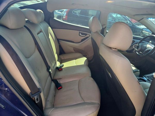 2014 HYUNDAI ELANTRA