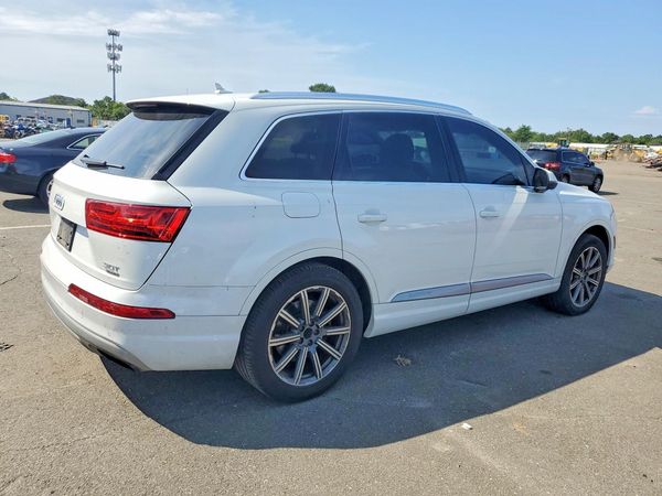 2017 AUDI Q7