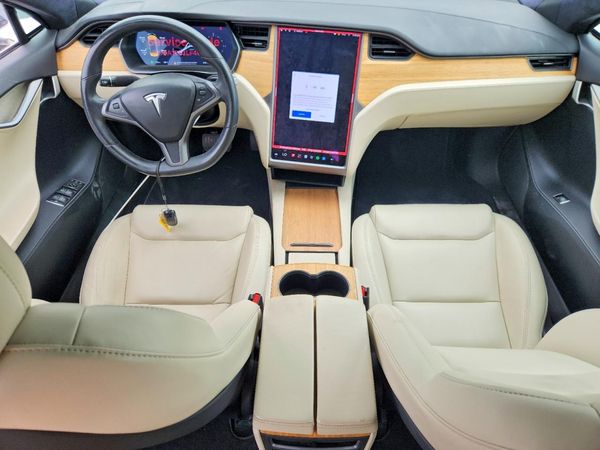 2020 TESLA MODEL S