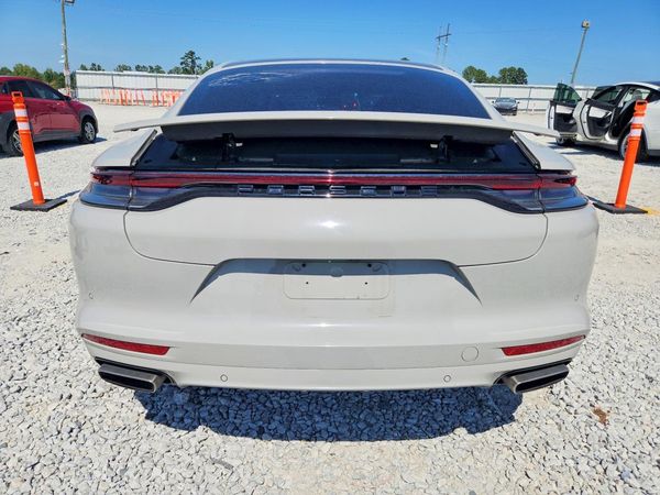 2022 PORSCHE PANAMERA Panamera / Panamera 4