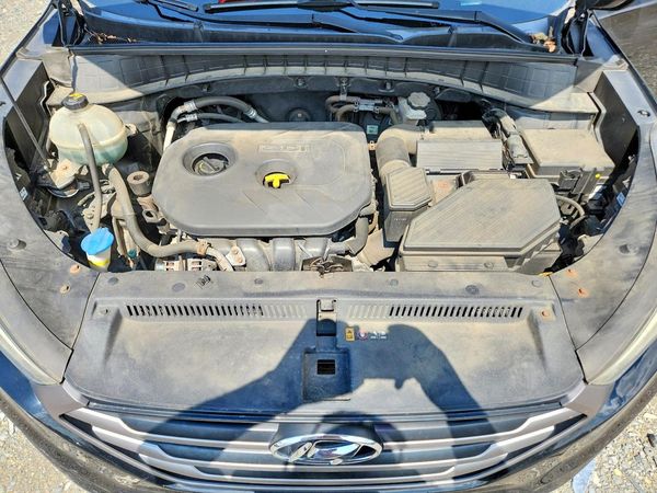 2016 HYUNDAI TUCSON SE