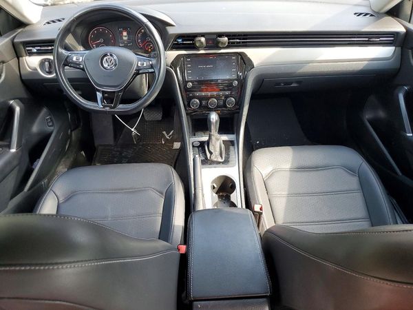 2020 VOLKSWAGEN PASSAT