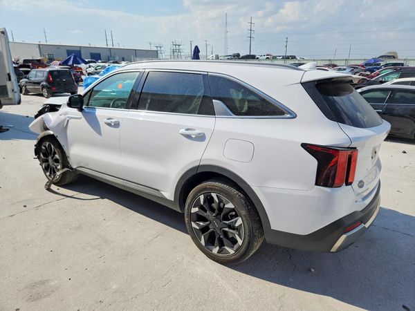 2025 KIA SORENTO
