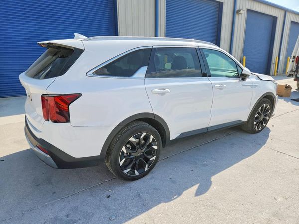 2025 KIA SORENTO
