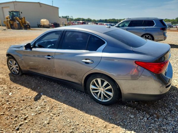 2015 INFINITI Q50