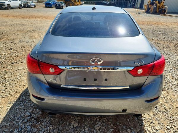 2015 INFINITI Q50