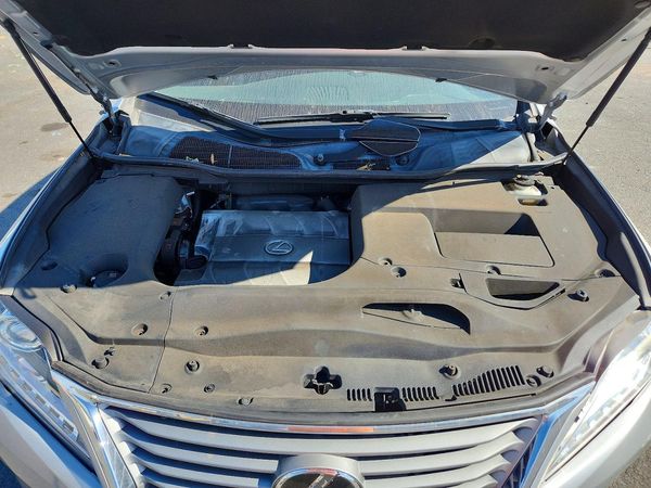 2015 LEXUS RX350 — Engine bay